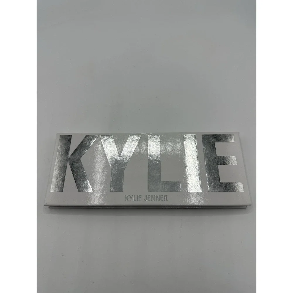 Kylie Jenner Kyshadow 12 Color‎ Eyeshadow Palette White Silver